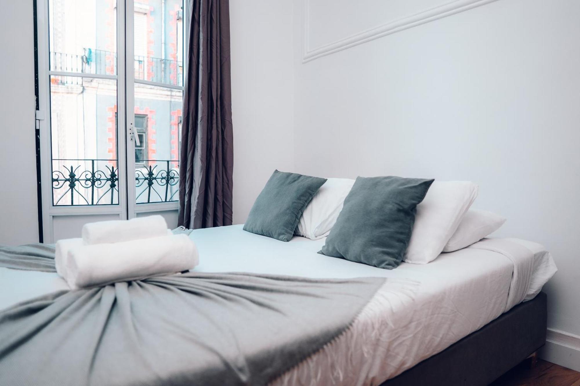 Guest House Arroios Rooms Lisbon Bagian luar foto