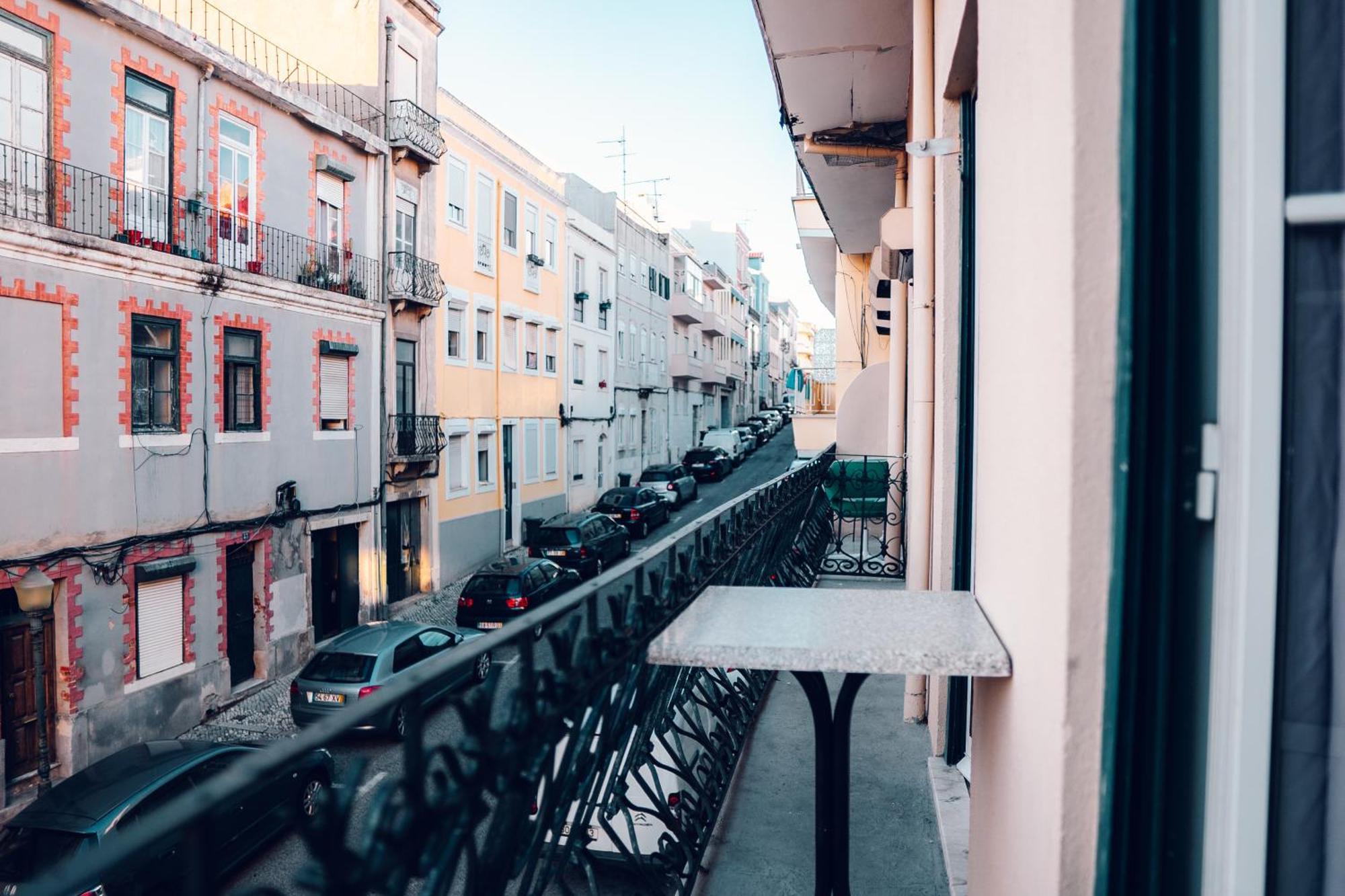 Guest House Arroios Rooms Lisbon Bagian luar foto